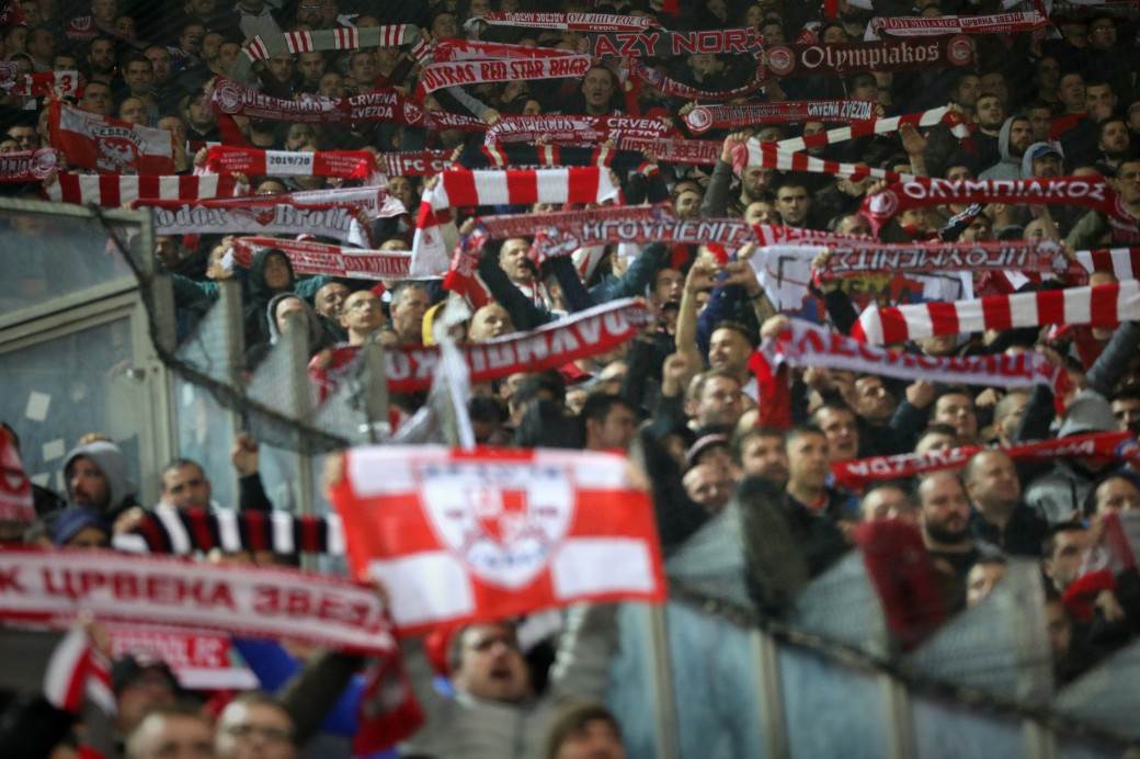 Olimpijakos - Zvezda UŽIVO: Fotografije koreografija Gate 7 i Delije FOTO