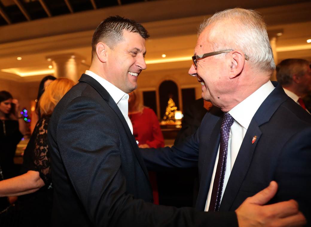 Vladan Milojević ostaje trener Crvena zvezda: Idemo dalje