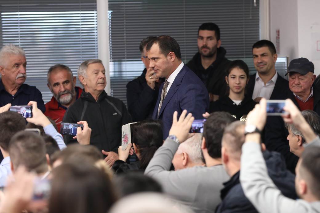 UŽIVO Dejan Stanković trener Crvena zvezda fotografije Stefan Stojanović sportske vesti