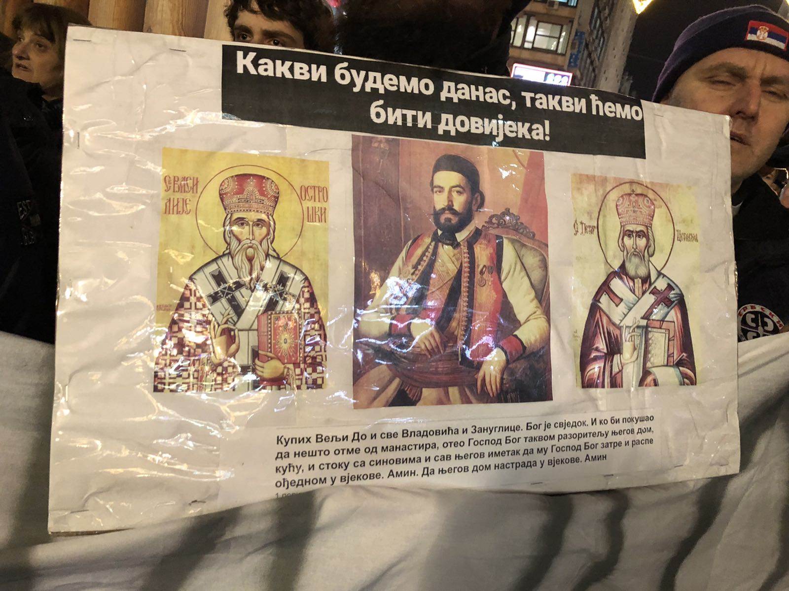 Beograd - Protest ispred ambasade Crne Gore