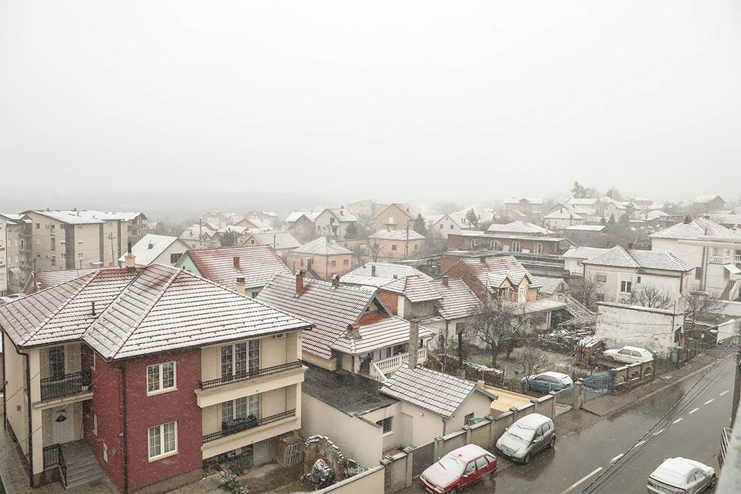 Sneg u Srbiji pada- na planinama i do 10 cm