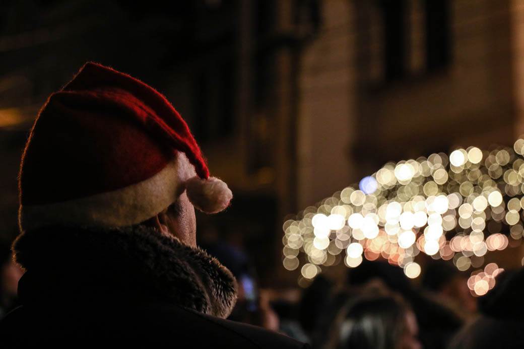 Najlepše ukrašena kuća u Gostivarskoj ulici u Beogradu zasijala punim sjajem FOTOGRAFIJE