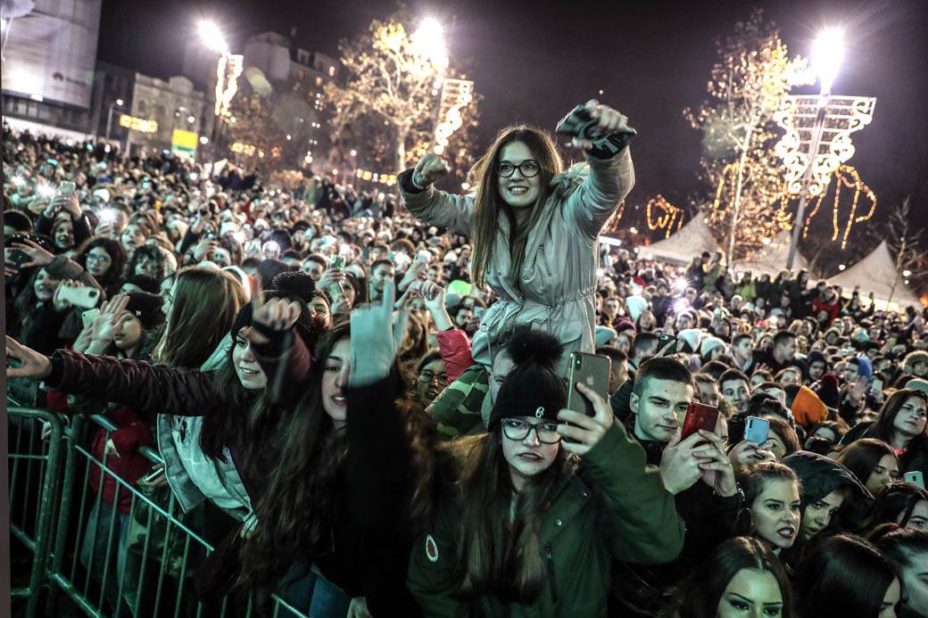 Sara Jo, Rasta, Coby, Vuk Mob, Angelina koncert ispred SKupštine - Beogradska zima 2019 FOTO 