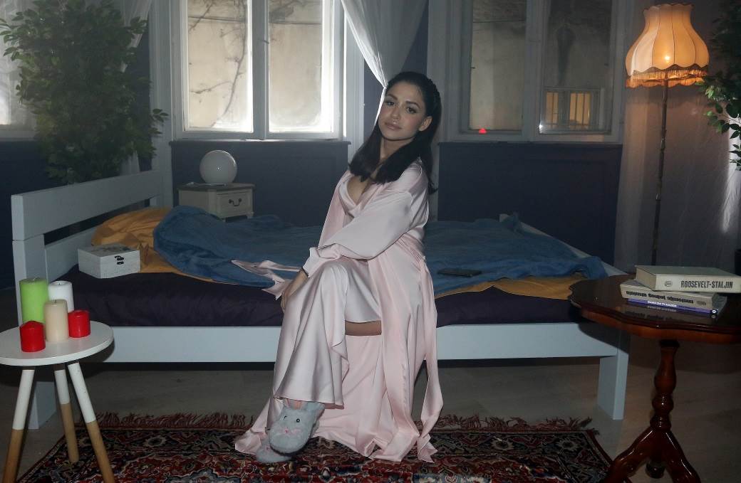 Aleksandra Mladenović spot SLIKE