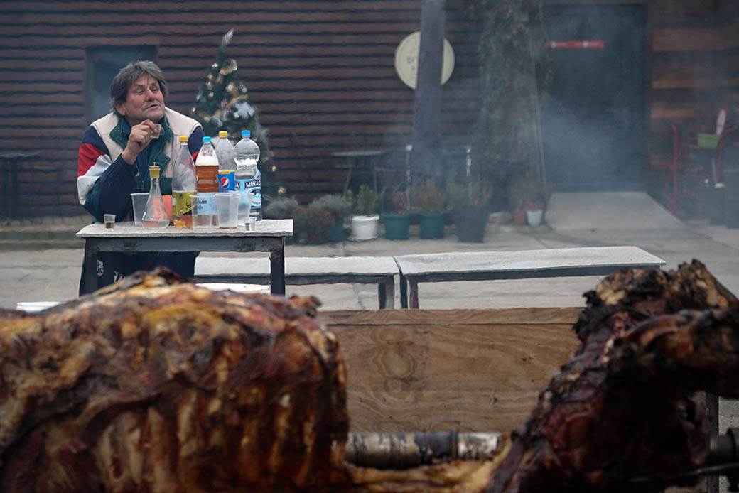 Vo na ražnju za Srpsku novu godinu 2020 FOTOGRAFIJE