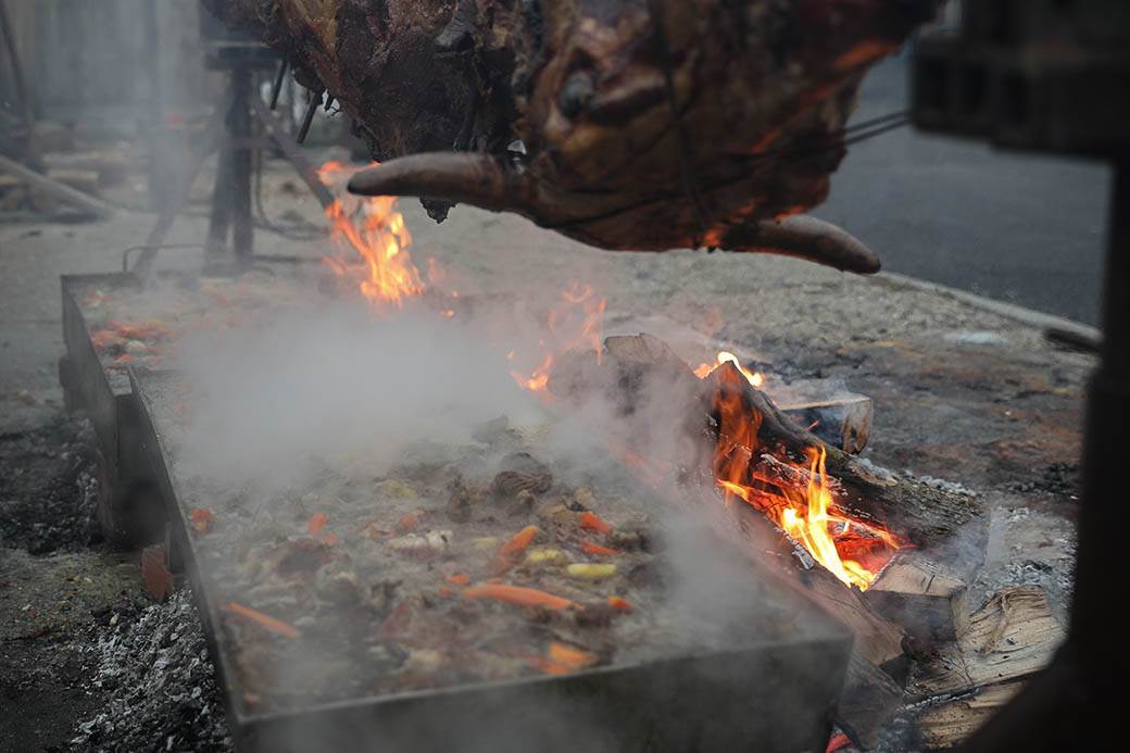 Vo na ražnju za Srpsku novu godinu 2020 FOTOGRAFIJE
