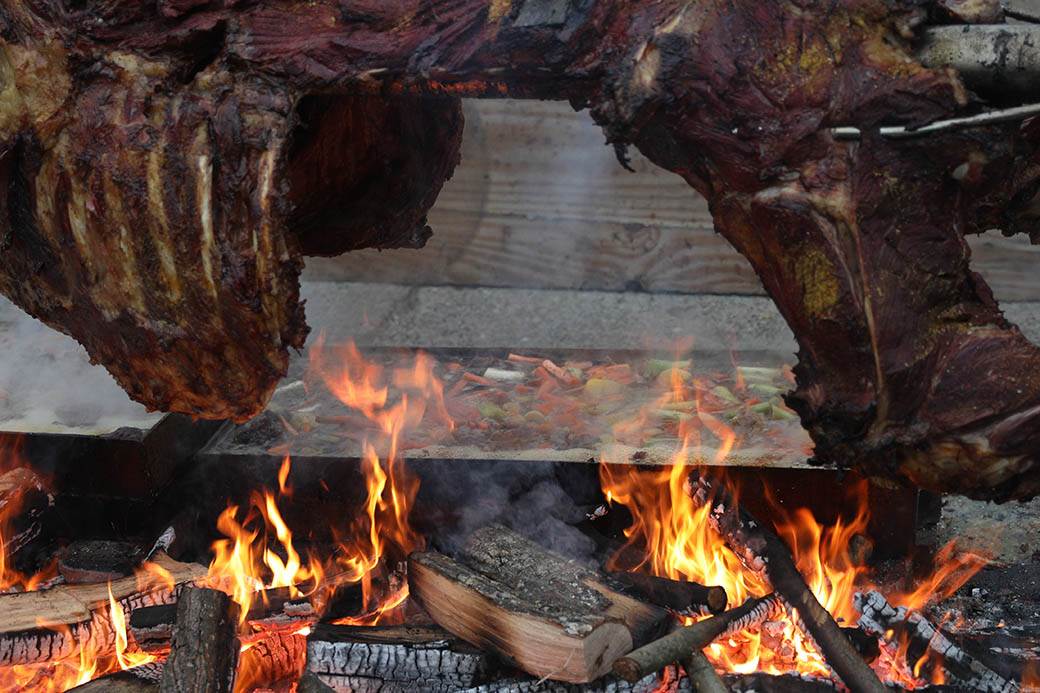 Vo na ražnju za Srpsku novu godinu 2020 FOTOGRAFIJE