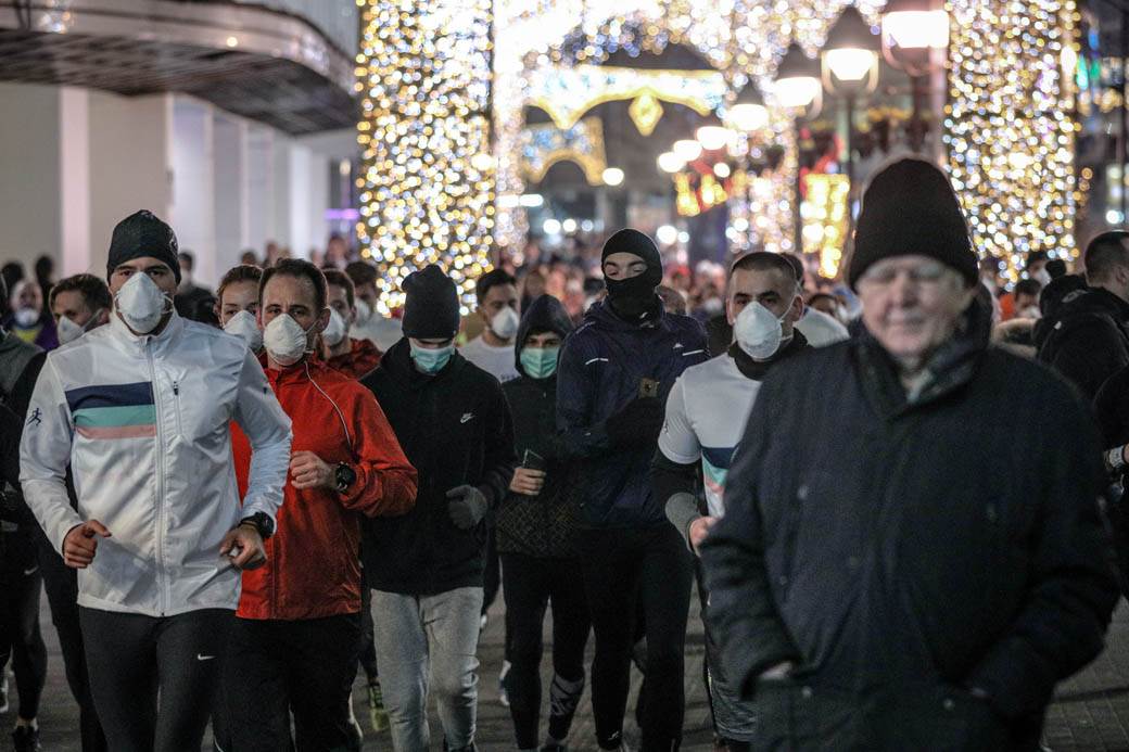 SMOG Jog - Trčanje s zaštitnim maskama povodom zagađenog vazduha u Beogradu FOTOGRAFIJE