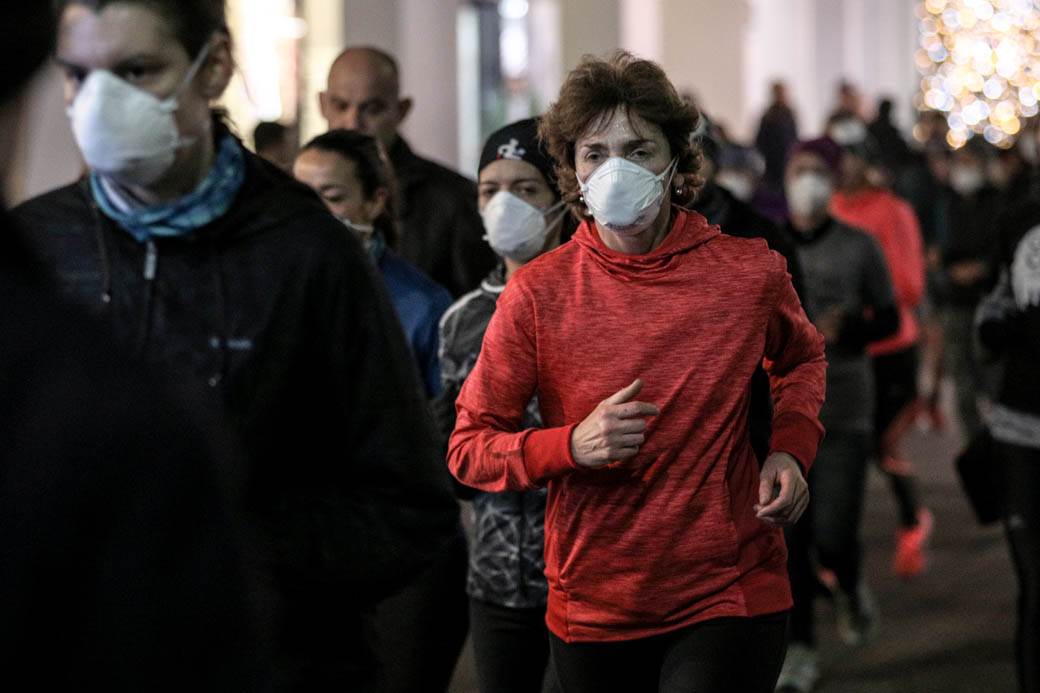 SMOG Jog - Trčanje s zaštitnim maskama povodom zagađenog vazduha u Beogradu FOTOGRAFIJE