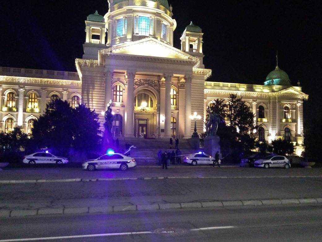 Samoubistvo kod Skupštine, prethodno samoubica ubio čoveka najnovije vesti