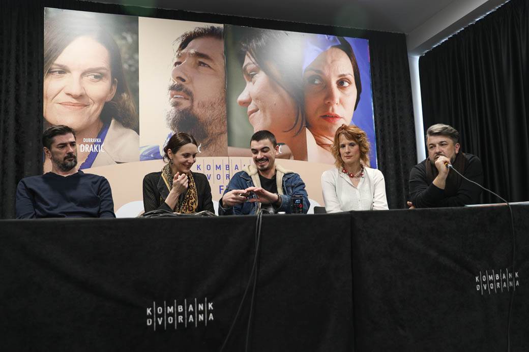 Film Grudi premijera 6. februara