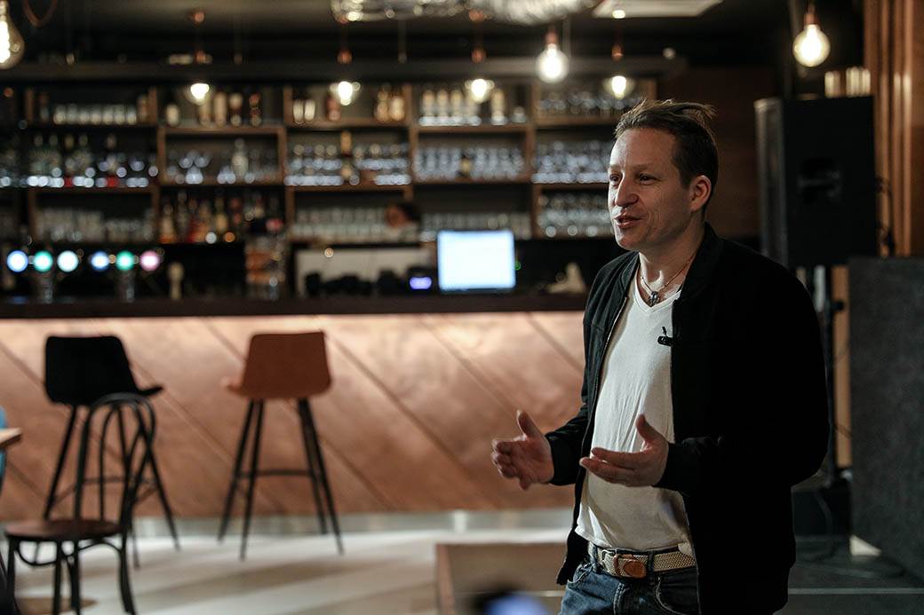 Šarl Aznavur sn Miša Aznavur dokumentarac