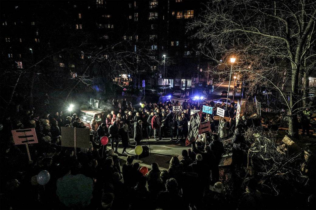 Odbranjen parkić na Banovom Brdu Video 