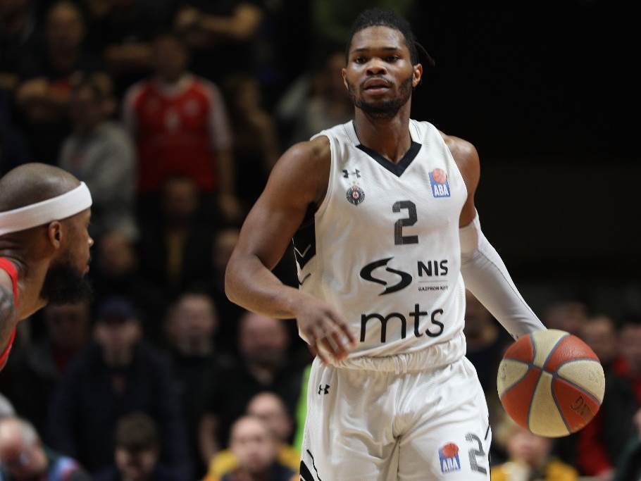 Novica Veličković o incidentu sa Delijama VIDEO: Derbi Zvezda - Partizan 2019-20