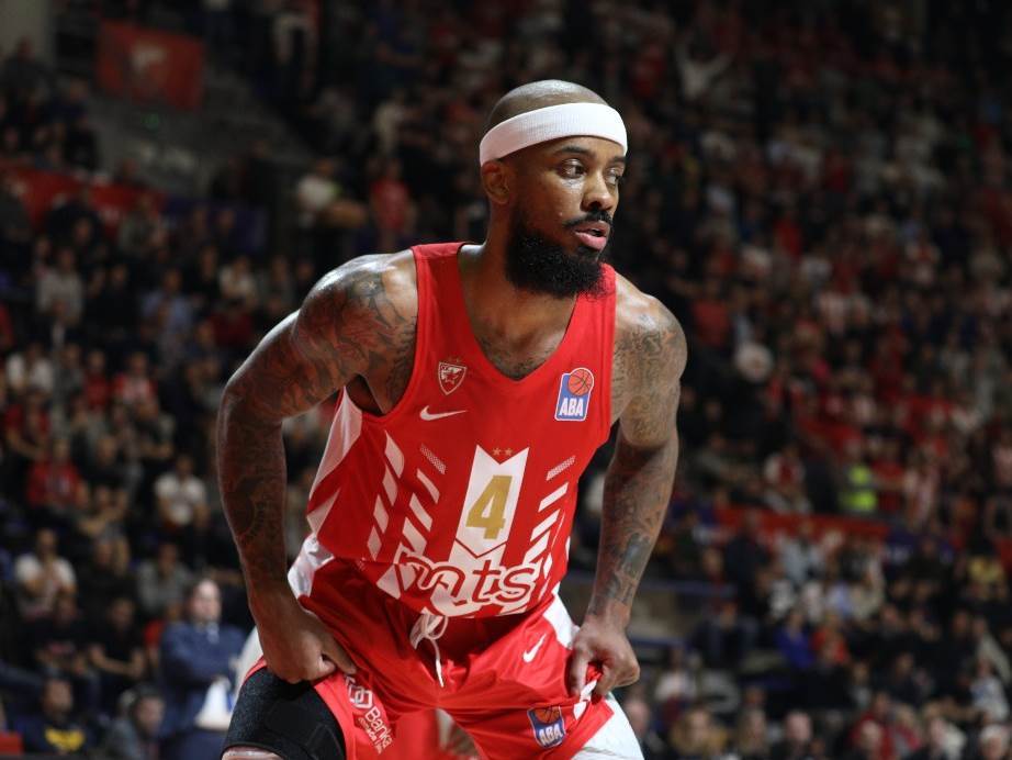 Novica Veličković o incidentu sa Delijama VIDEO: Derbi Zvezda - Partizan 2019-20