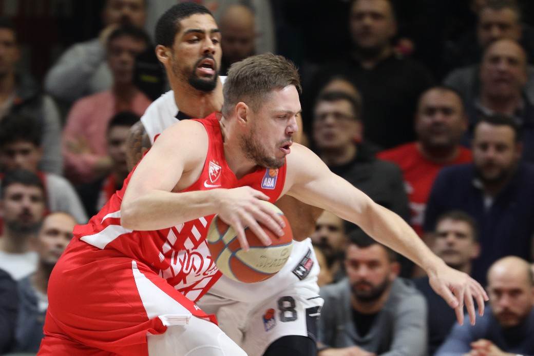 Novica Veličković o incidentu sa Delijama VIDEO: Derbi Zvezda - Partizan 2019-20