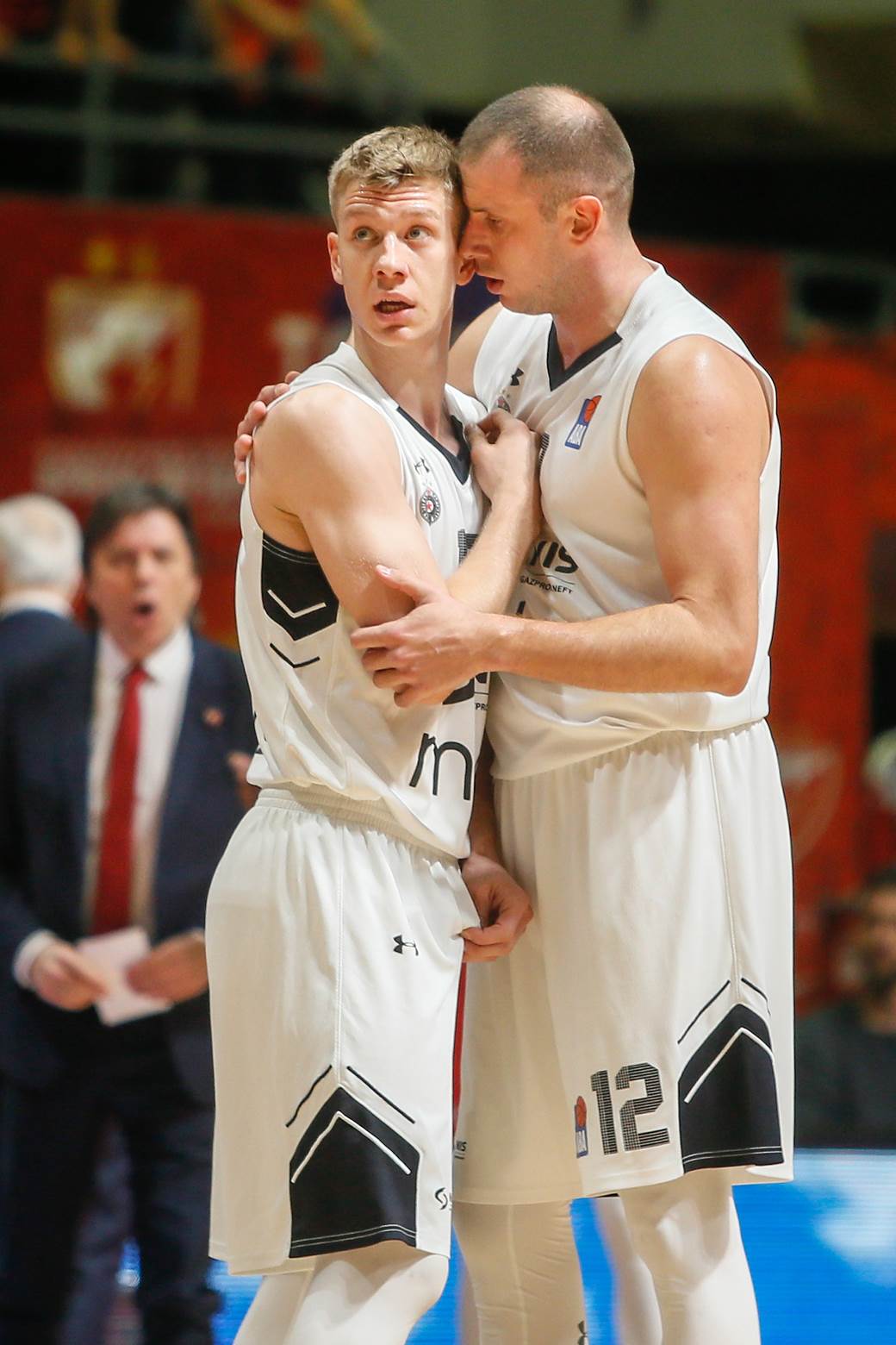 Novica Veličković o incidentu sa Delijama VIDEO: Derbi Zvezda - Partizan 2019-20