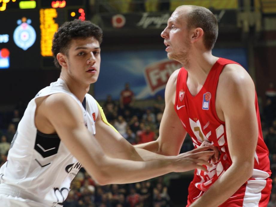 Novica Veličković o incidentu sa Delijama VIDEO: Derbi Zvezda - Partizan 2019-20