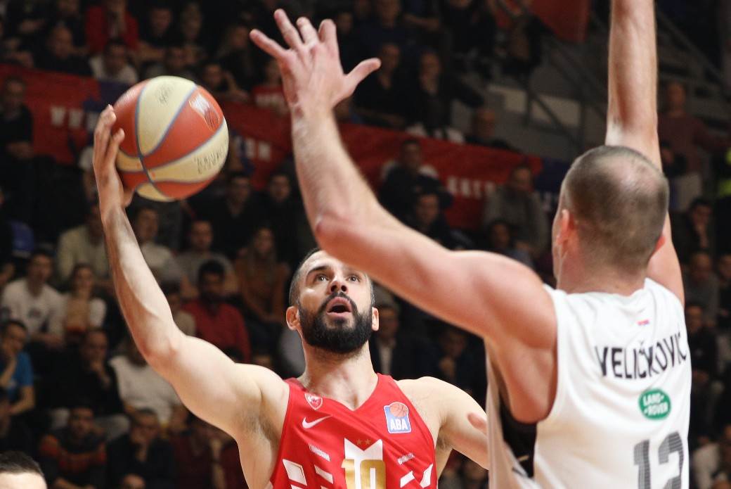 Novica Veličković o incidentu sa Delijama VIDEO: Derbi Zvezda - Partizan 2019-20