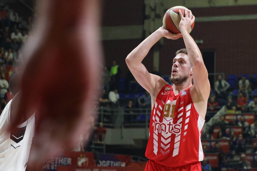 Novica Veličković o incidentu sa Delijama VIDEO: Derbi Zvezda - Partizan 2019-20