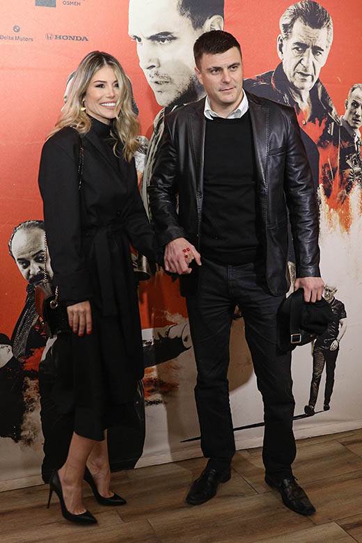 Ko su bivše devojke Vuka Kostića?