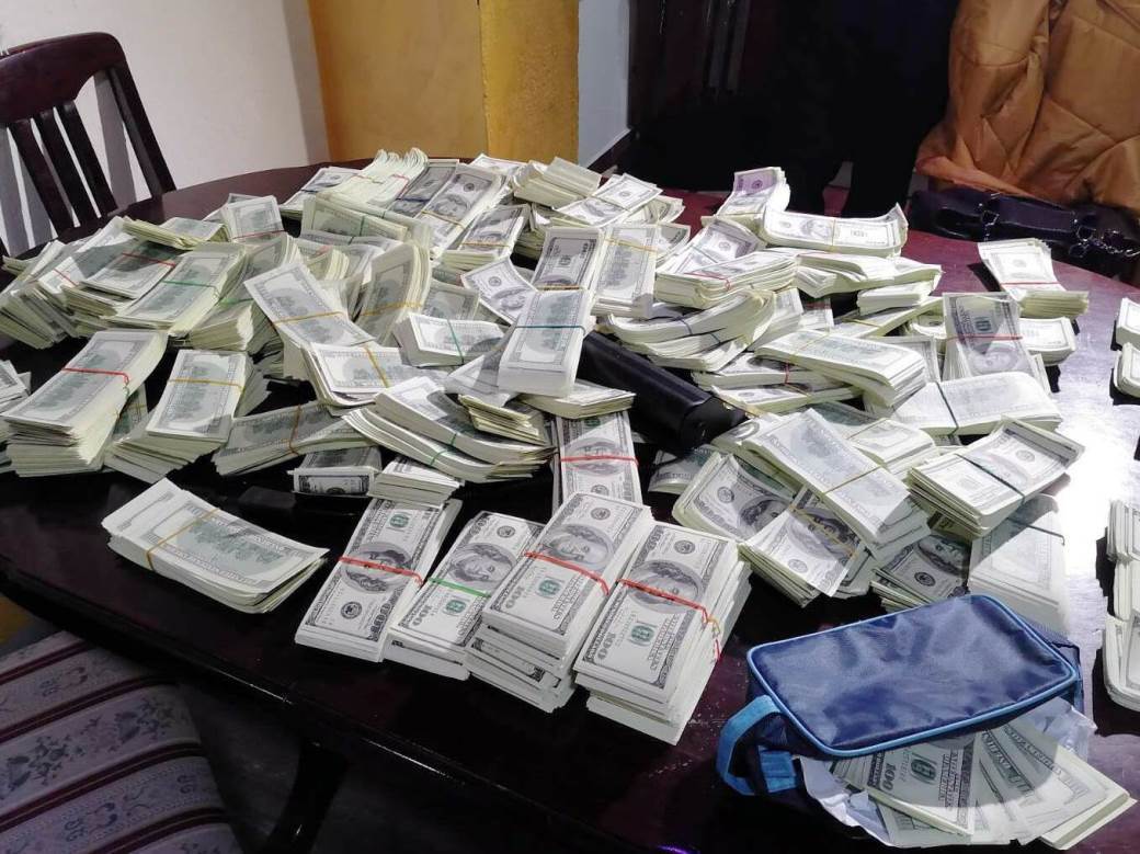 Uhapšeni falsifikatori američkih dolara