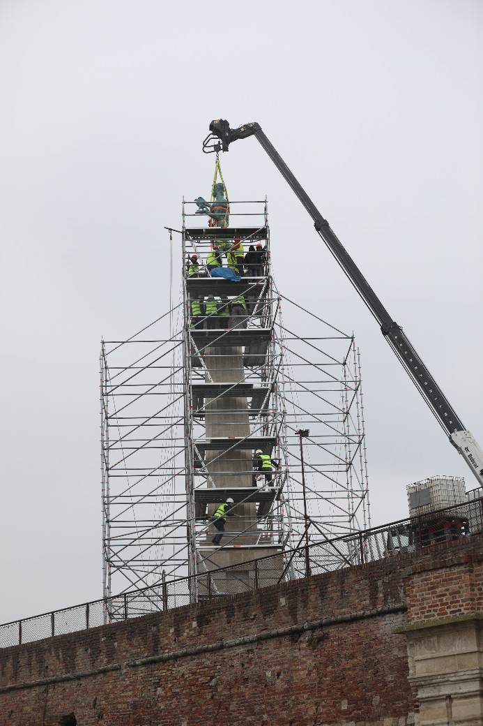 "Pobednik" ostaje nakrivljen