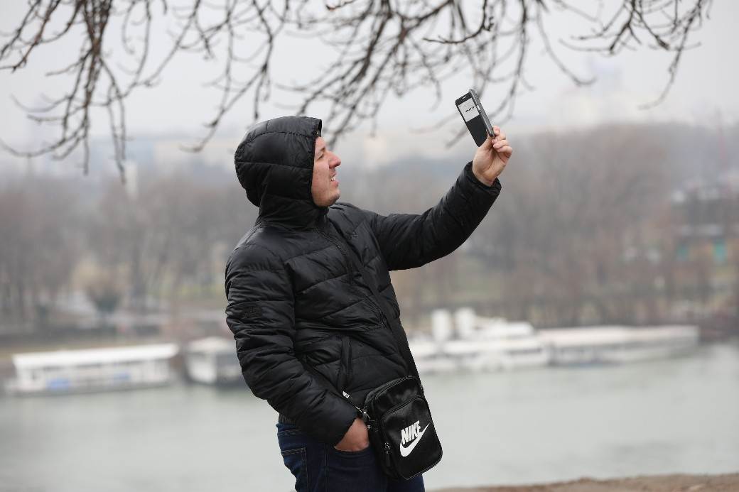 "Pobednik" ostaje nakrivljen