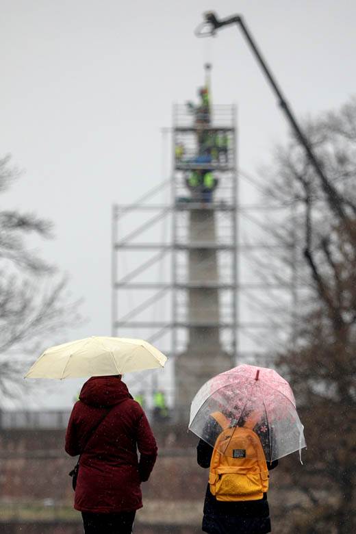 "Pobednik" ostaje nakrivljen