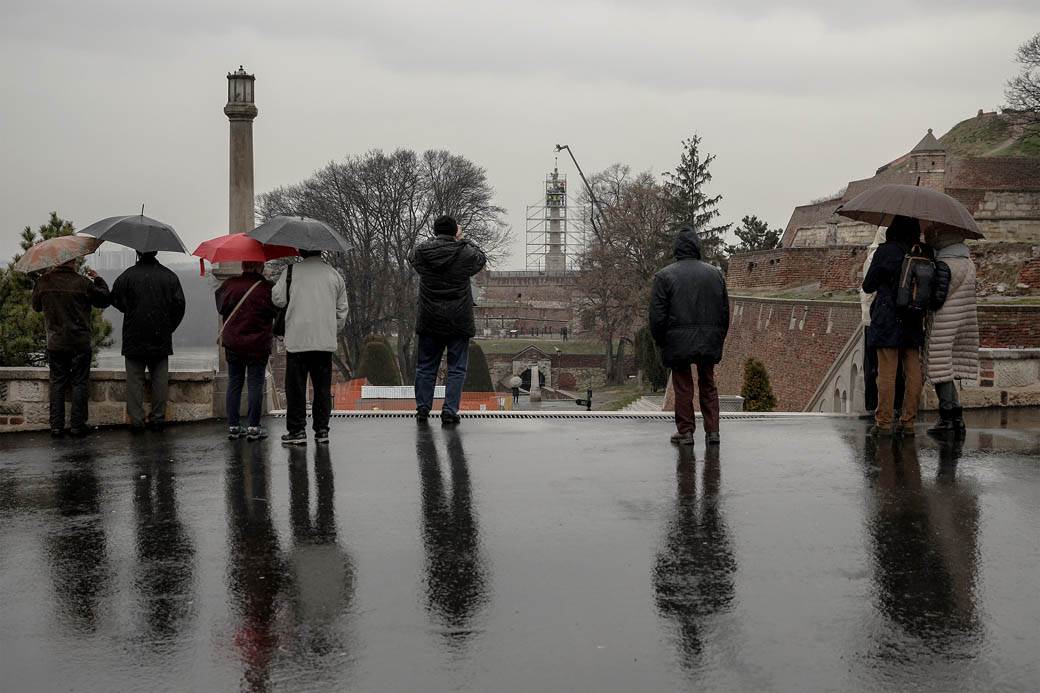"Pobednik" ostaje nakrivljen