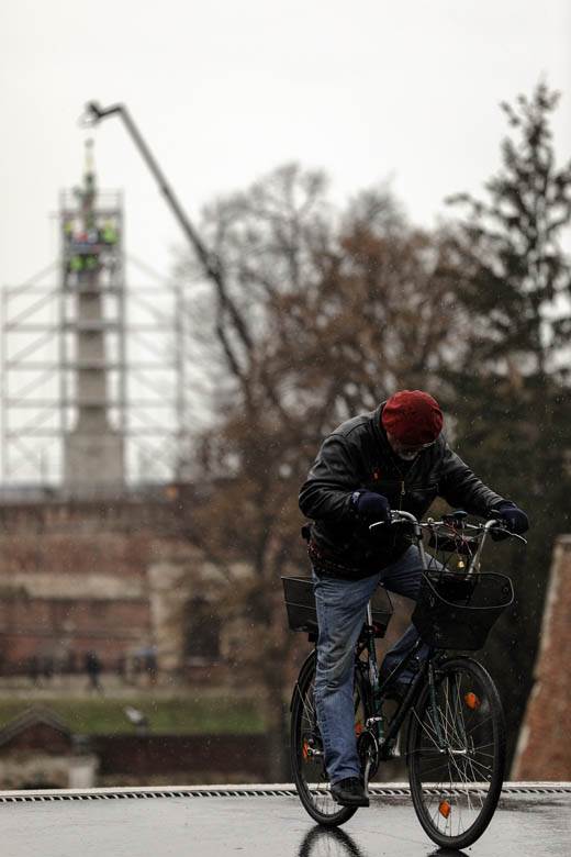 "Pobednik" ostaje nakrivljen