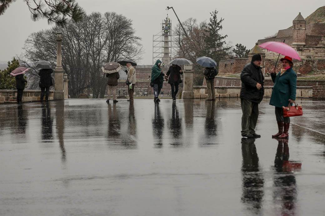 "Pobednik" ostaje nakrivljen