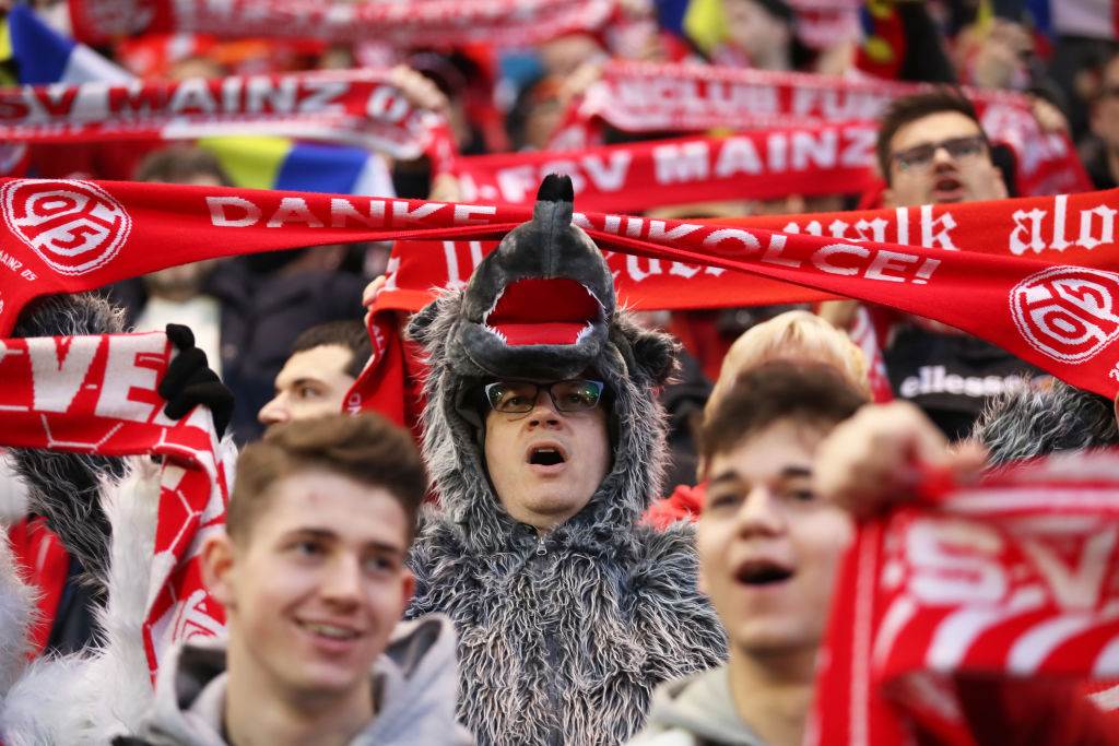 Majnc - Šalke 0:0, Bundesliga, karneval u Majncu "važniji" od utakmice