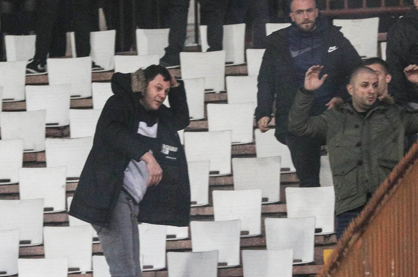 Večiti derbi, partizan Crvena Zvezda, tuča grobara, fotografije