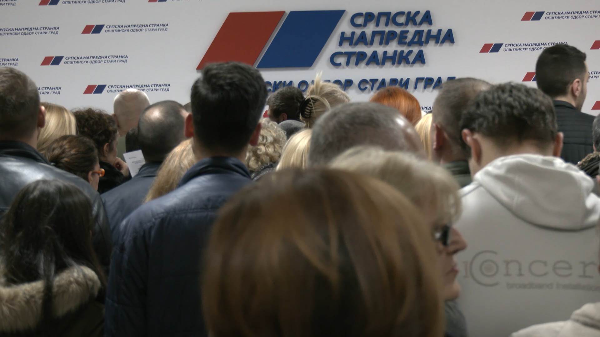 Oliver Mandić i Bule Goncić uz SNS