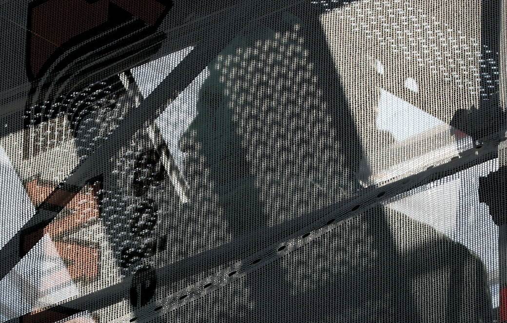 Rekonstrukcija spomenika KNEZA MIHAILA na Trgu Republike trajaće do prvog maja!FOTOGRAFIJE