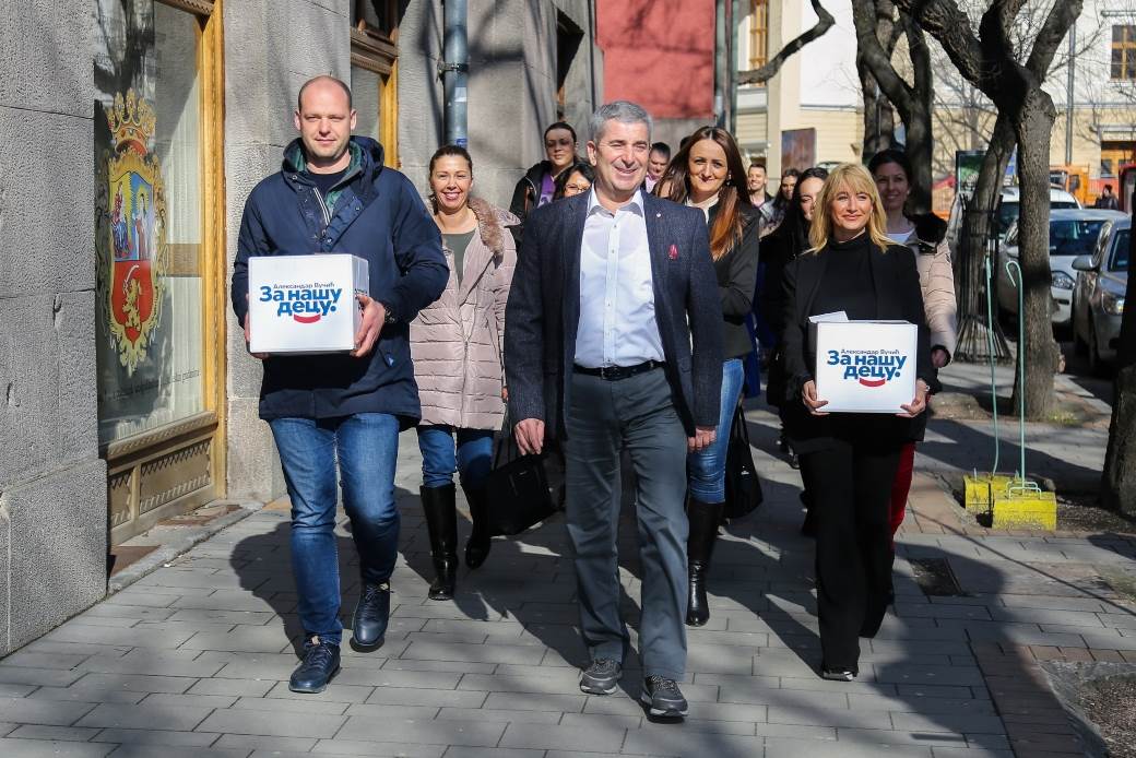 SNS predao listu u Subotici