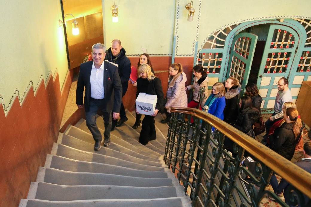 SNS predao listu u Subotici