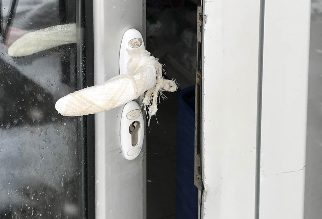 Korona virus na selu kako je na selu za vreme korona virusa kako žive u selima sa korona virusom