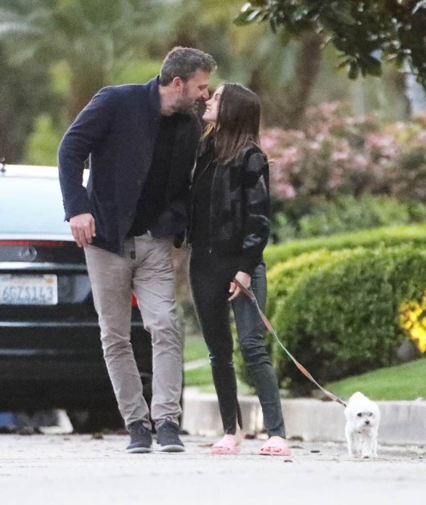 Da li je Tom Kruz spreman za novu porodicu sa devojkom Anom De Armas