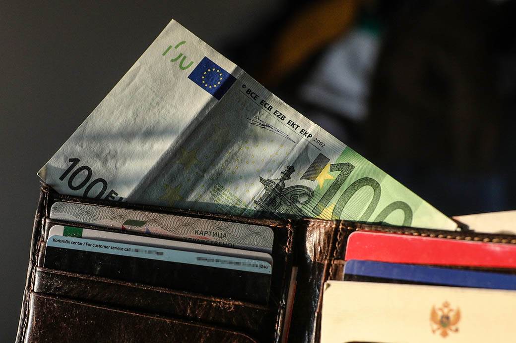 Kako prepoznati falsifikovane novčanice: Jednostavni testovi