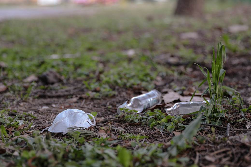 Zaštitne maske pravilno odlaganje smeće
