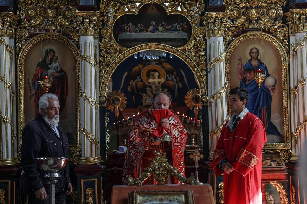 Kako se proslavlja Ukrs van crkve sveštenik iz Jakova Perica Vlainić