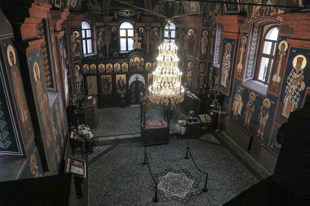 Uskrs 2020: Vaskršnja liturgija u crkvama bez prisustva vernika FOTOGRAFIJE