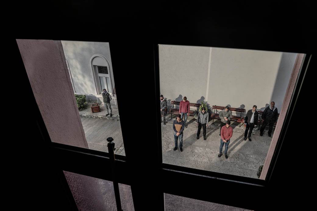 Uskrs 2020: Vaskršnja liturgija u crkvama bez prisustva vernika FOTOGRAFIJE