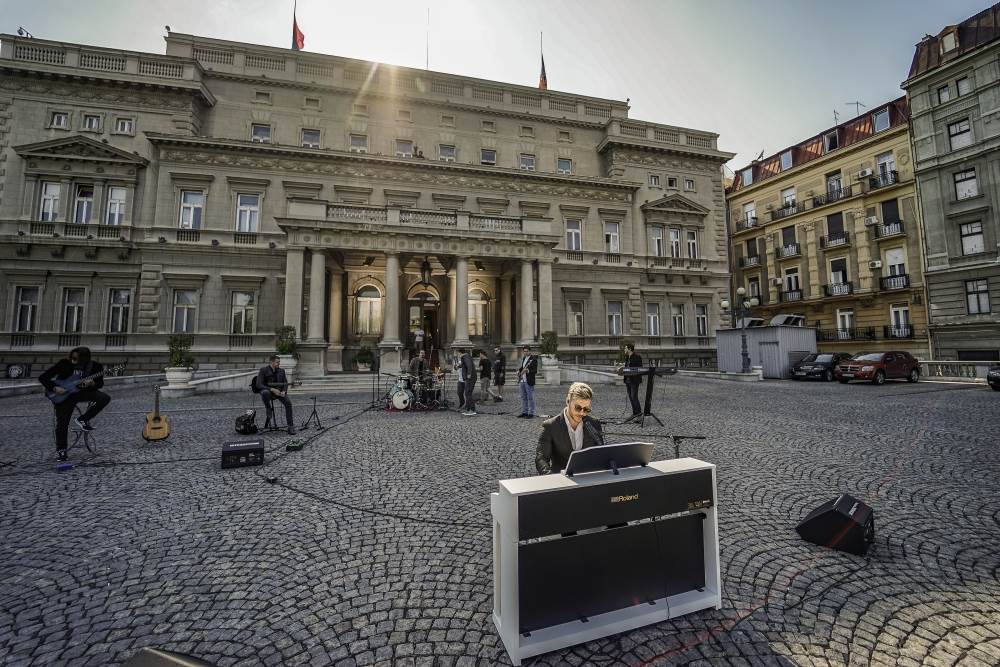 Saša Kovačević koncert ispred Skupštine grada Beograda