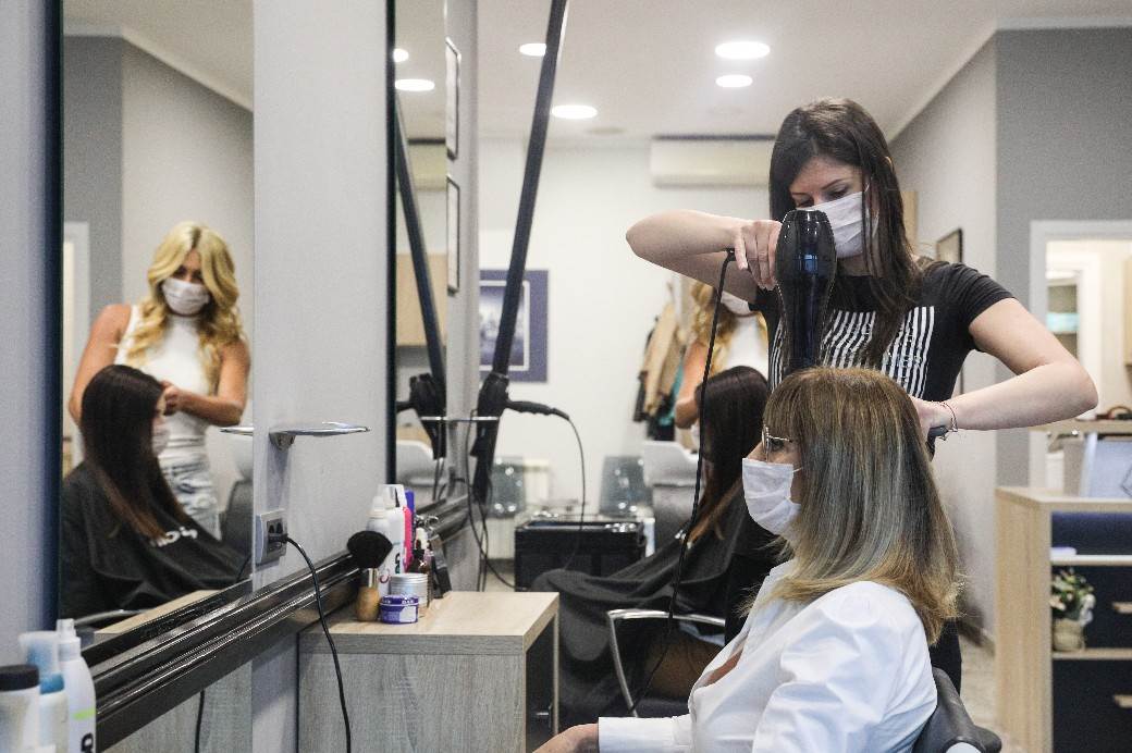 Frizeri počeli da rade frizeri