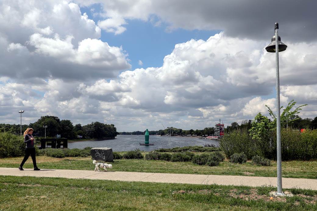 Proleće u Beogradu: Parkovi nikad lepši za vreme vanrednog stanja FOTOGRAFIJE