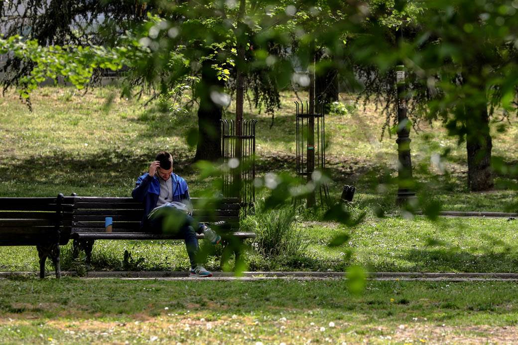 Proleće u Beogradu: Parkovi nikad lepši za vreme vanrednog stanja FOTOGRAFIJE