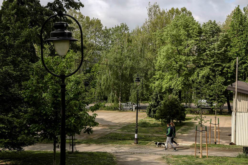 Proleće u Beogradu: Parkovi nikad lepši za vreme vanrednog stanja FOTOGRAFIJE